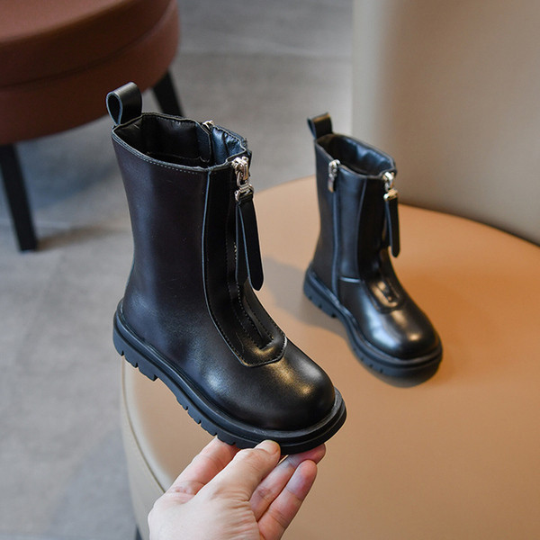 Черни детски боти от еко кожа с равна подметка и цип