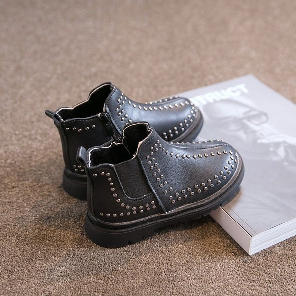 Детски боти с метални нитове за момичета