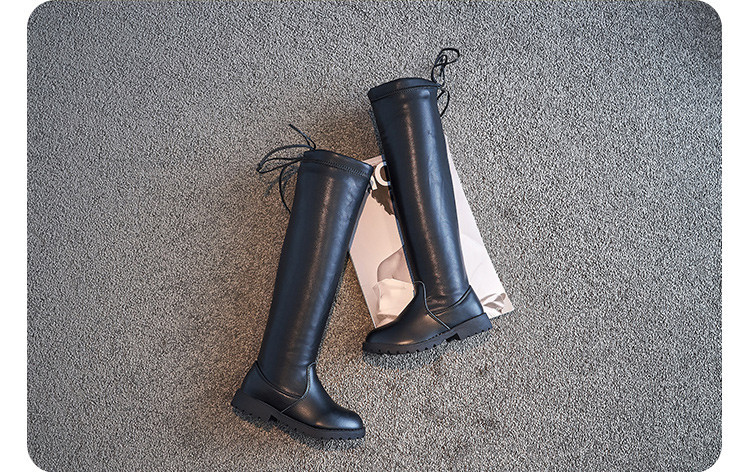 Дълги детски ботуши от еко кожа в черен цвят