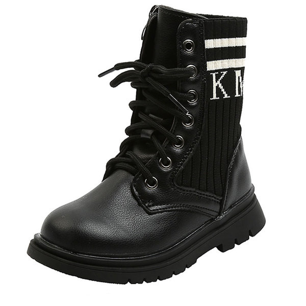 Παιδικές μπότες με κορδόνια και επίπεδη σόλα κατάλληλη για κορίτσια