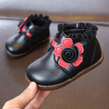 Παιδικές μπότες από οικολογικό δέρμα με βολάν και λουλούδι