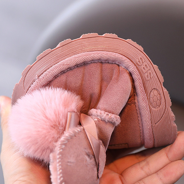 Μοντέρνες παιδικές μπότες για κορίτσια με γούνα