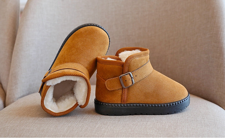 Παιδικές μπότες με ζεστή επένδυση και επίπεδη σόλα