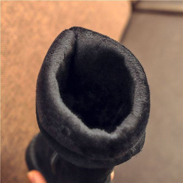 Μοντέρνες μπότες από οικολογικό σουέτ για κορίτσια - δύο μοντέλα