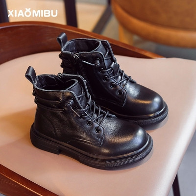 Παιδικές μπότες σε μαύρο χρώμα και κορδόνια - με μαλακή επένδυση ή χωρίς