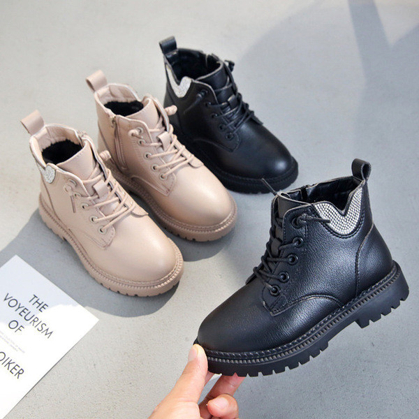 Παιδικές μπότες για κορίτσια από οικολογικό δέρμα με επίπεδη σόλα και κορδόνια