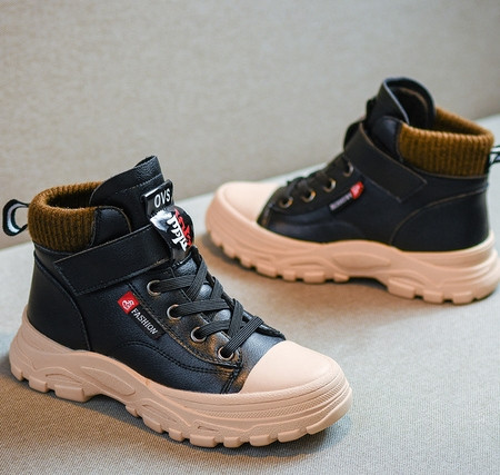 Moderne dječje čizme za dječake s toplom postavom