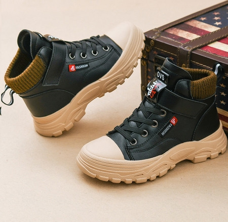 Moderne dječje čizme za dječake s toplom postavom