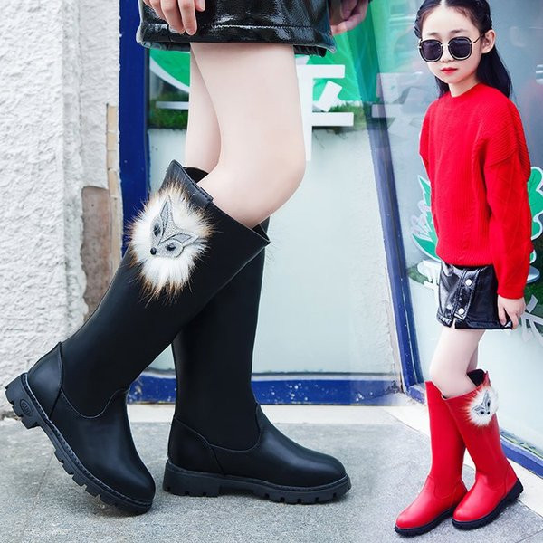 Μοντέρνες παιδικές μπότες για κορίτσια με απλικέ και γούνα