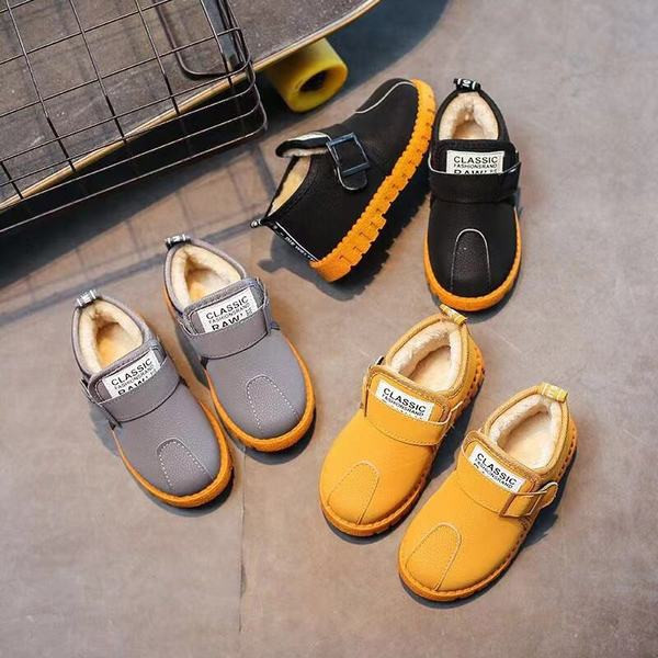 Παιδικές μπότες με ζεστή επένδυση και λουράκια βελκρό