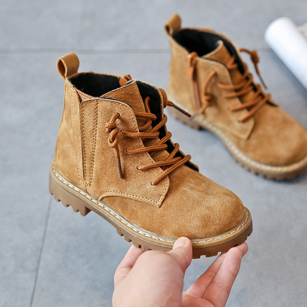 Παιδικές μπότες για κορίτσια με κορδόνια