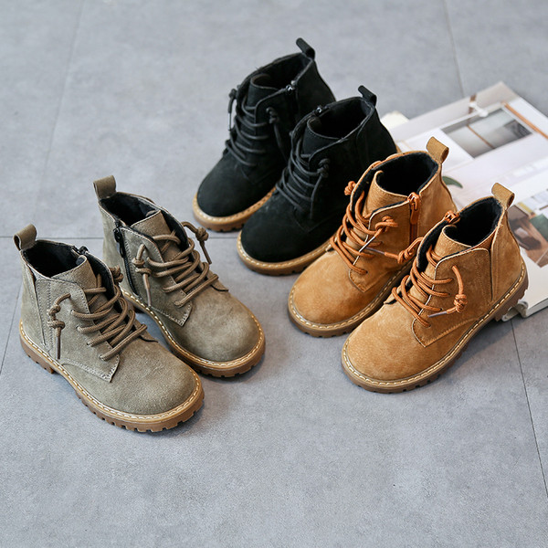 Παιδικές μπότες για κορίτσια με κορδόνια