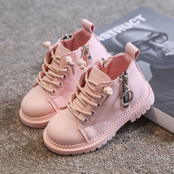 Νέο μοντέλο παιδικες μπότες με τραχιά σόλα με κορδόνια