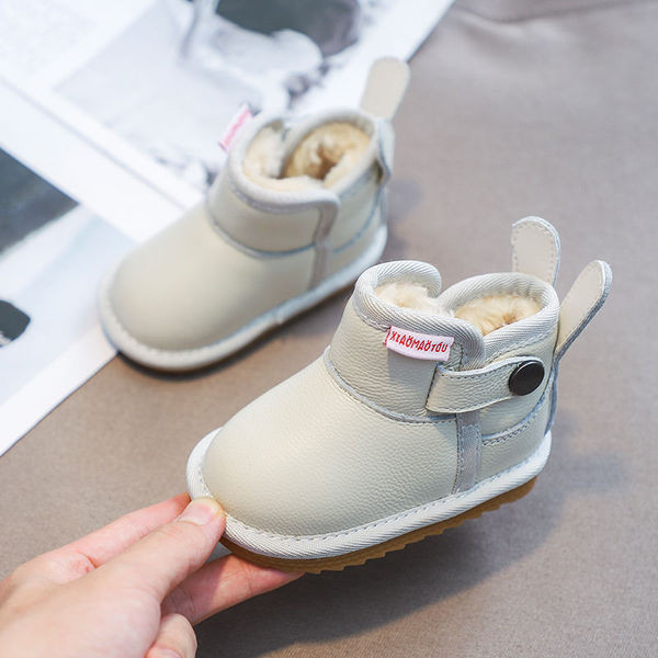 Μοντέρνες παιδικές μπότες με στοιχείο 3D και απαλή επένδυση για κορίτσια