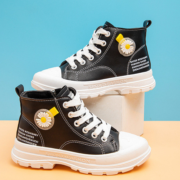 Παιδικές αθλητικές μπότες για κορίτσια με τραχιά σόλα και κορδόνια