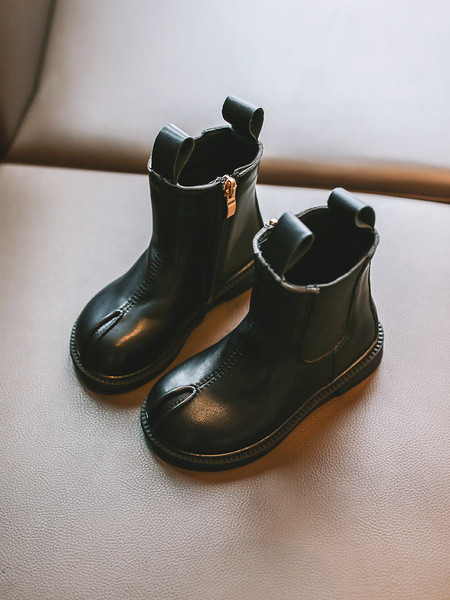 Παιδικές μπότες από οικολογικό δέρμα με επίπεδη σόλα - για κορίτσια