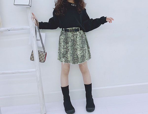 Σύγχρονες παιδικές μπότες ή μποτάκια με έμβλημα - για κορίτσια