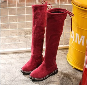 Μοντέρνες παιδικές μπότες για κορίτσια με κορδόνια