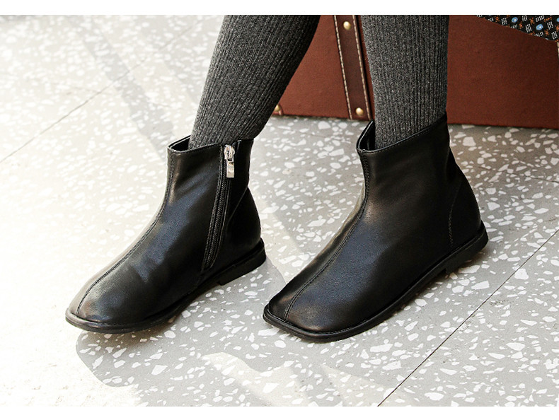 Παιδικές έκο δερμάτινες μπότες με επίπεδη σόλα σε διάφορα χρώματα