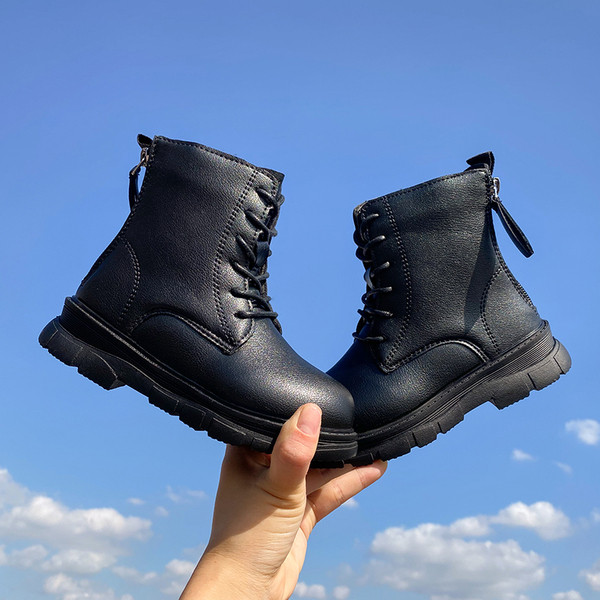 Παιδικές έκο δερμάτινες μπότες με φερμουάρ και κορδόνια σε μαύρο χρώμα