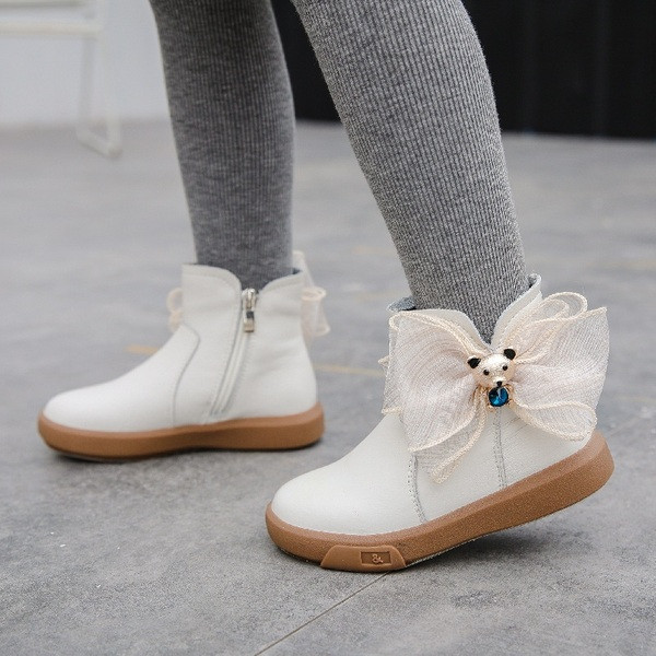 Παιδικές μπότες με κορδέλα και τρισδιάστατο στοιχείο