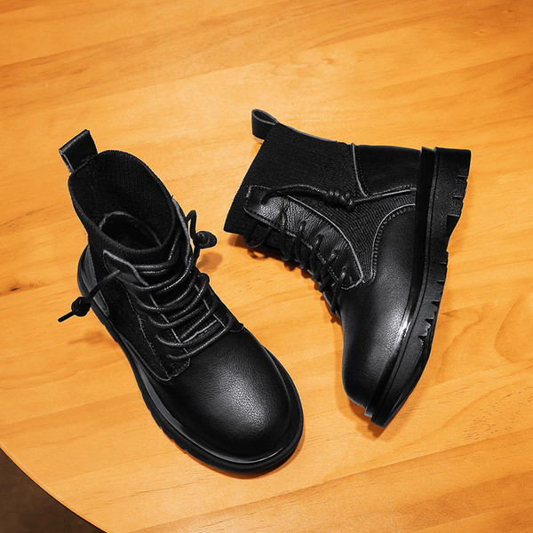 Παιδικές μπότες με κορδόνια για κορίτσια - μαύρο χρώμα