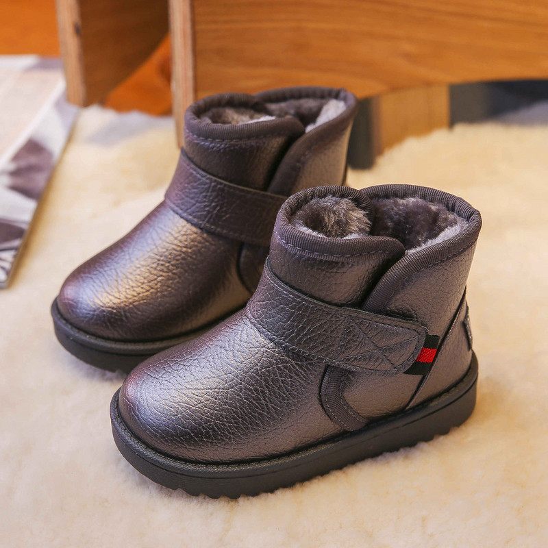 Παιδικές μπότες με επίπεδη σόλα και γούνα - διάφορα μοντέλα