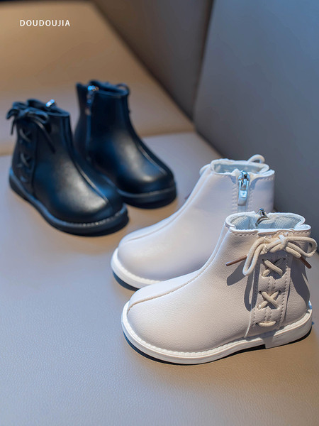 Νέο μοντέλο παιδικές μπότες  από οικολογικό δέρμα με κορδόνια για κορίτσια