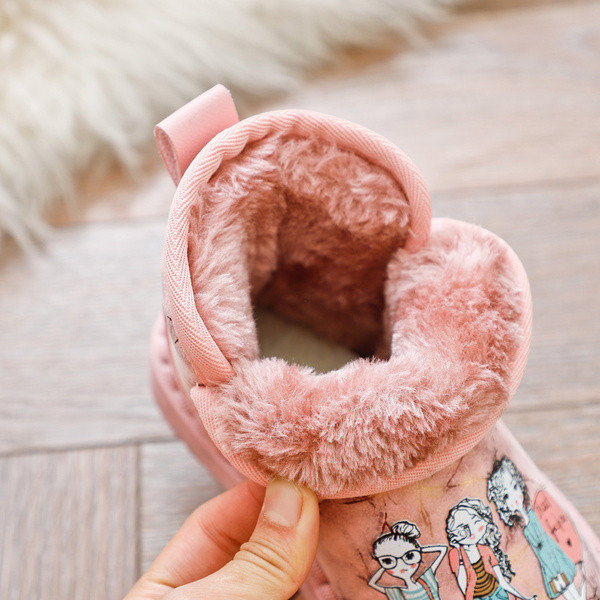 Šiuolaikiški vaikiški batai su šiltu pamušalu ir aplikacija