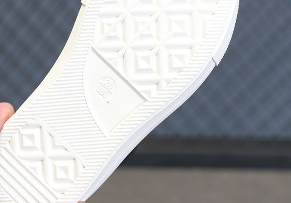 Μοντέρνες παιδικές μπότες με επίπεδη σόλα - για κορίτσια