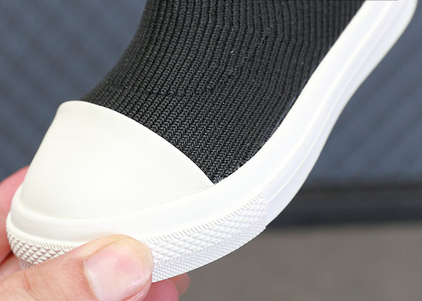 Μοντέρνες παιδικές μπότες με επίπεδη σόλα - για κορίτσια