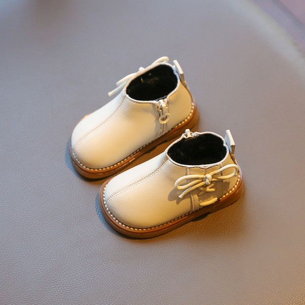 Παιδικές μπότες με φερμουάρ και κορδόνια για κορίτσια