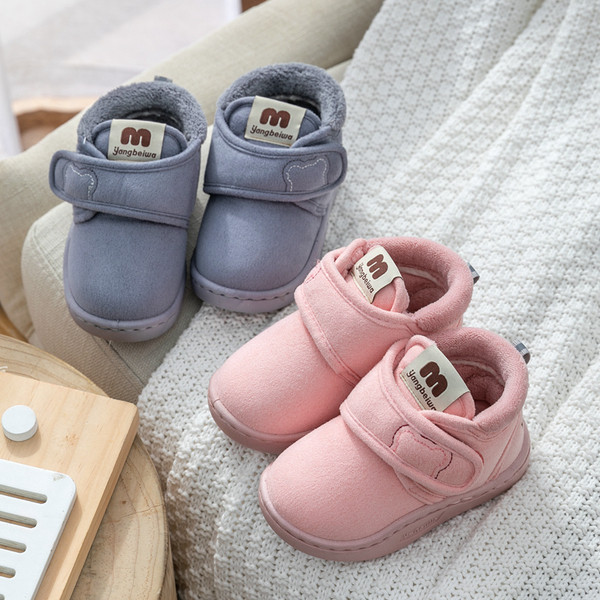 Παιδικές μπότες με λουράκια βελκρό και ζεστή φόδρα