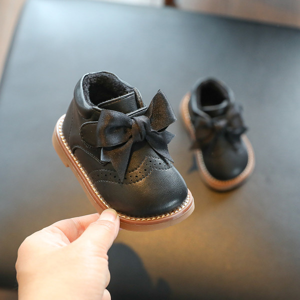 Παιδικές μπότες άνοιξη-φθινόπωρινές  από οικολογικό δέρμα με κορδέλα για κορίτσια