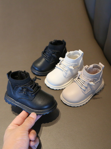 Gyermek bőrcsizma fiúknak és lányoknak fűzős - két modell