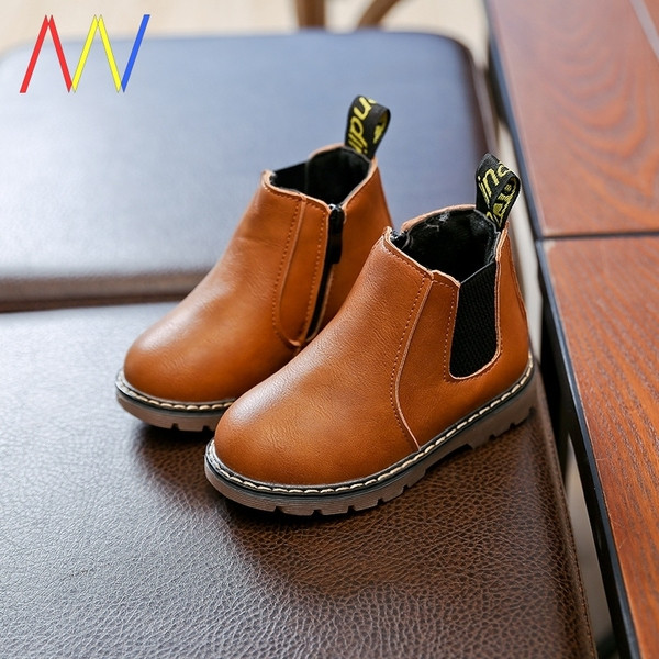 Ekobőrből készült, lapos talpú gyerekcsizma lányoknak