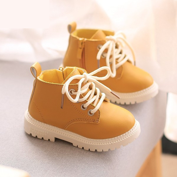 Παιδικές μπότες με φερμουάρ και κορδόνια κατάλληλα για κορίτσια και αγόρια