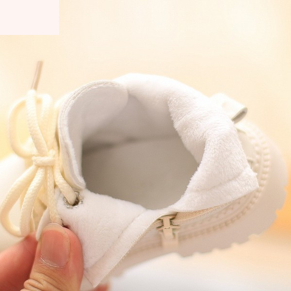 Παιδικές μπότες με φερμουάρ και κορδόνια κατάλληλα για κορίτσια και αγόρια