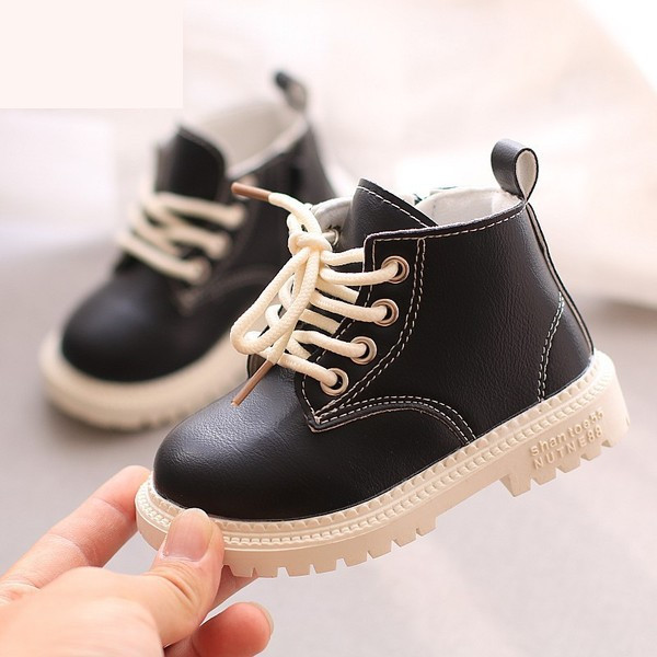 Παιδικές μπότες με φερμουάρ και κορδόνια κατάλληλα για κορίτσια και αγόρια