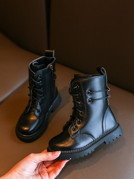 Gyermek bőrcsizma lányoknak fűzős, lapos talpú