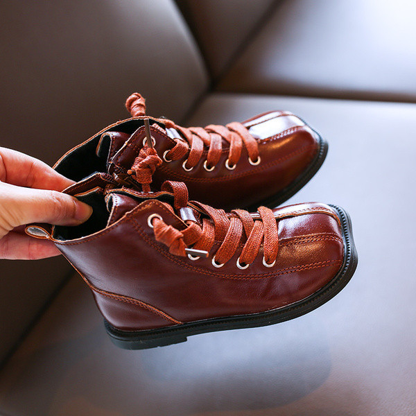 Παιδικές μπότες για κορίτσια από οικολογικό δέρμα με κορδόνια και επίπεδη σόλα