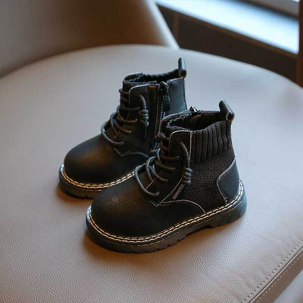 Δερμάτινες παιδικές μπότες για κορίτσια και αγόρια