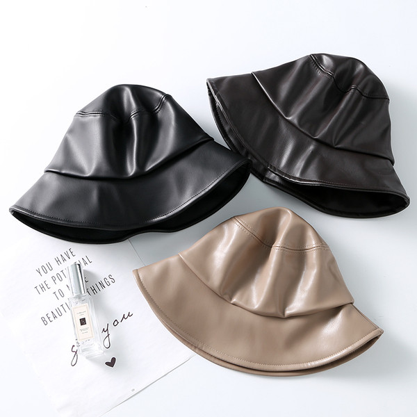 Női alkalmi sapka eko bőrből