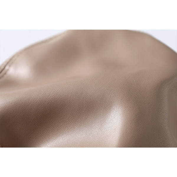 Női alkalmi sapka eko bőrből