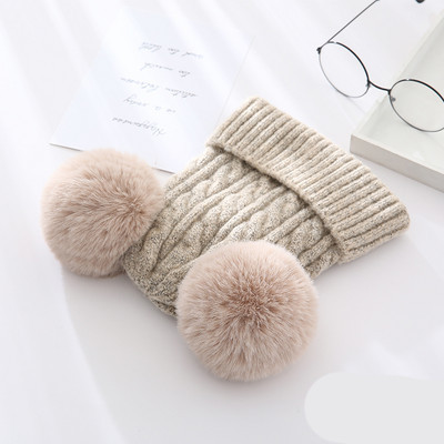 Új modell női kötött sapka pomponokkal