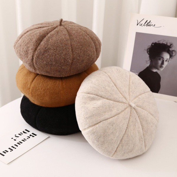 Aktuális női barett típusú sapka