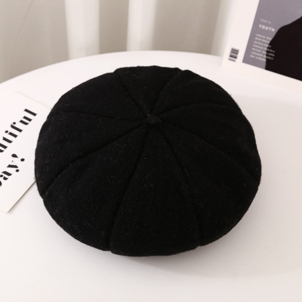 Aktuális női barett típusú sapka