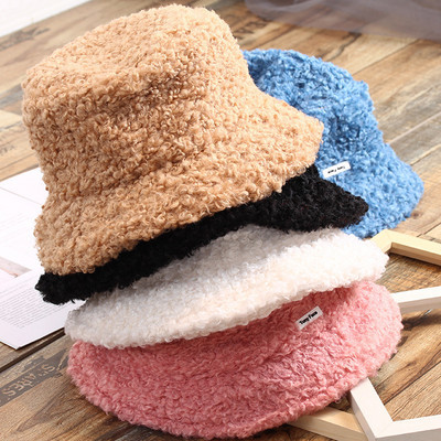 Női alkalmi pehelysapka