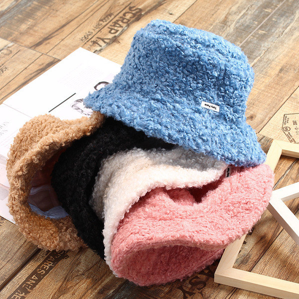 Női alkalmi pehelysapka