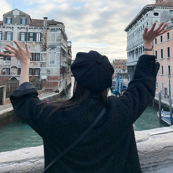 Modern női sapka típusú sapka - több színben